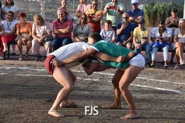 Luchada canaria y espectáculo de Maestro Florido en Lomo Magullo/Francisco Javier Santana.